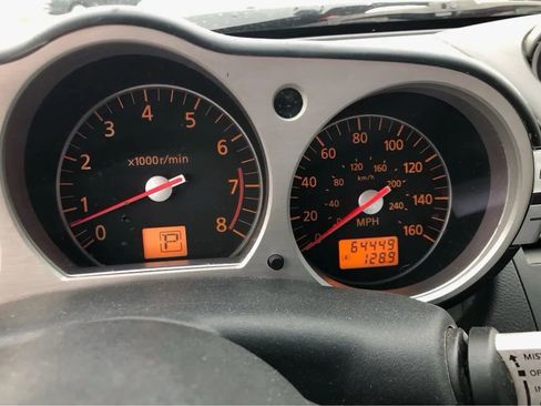 Used 2006 Nissan 350Z Enthusiast w/ (N93) Cargo Convenience Pkg RWD image 8