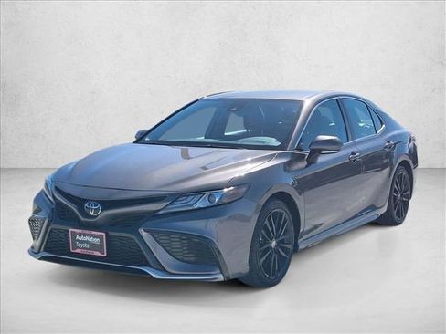 Used 2024 Toyota Camry XSE FWD image 1