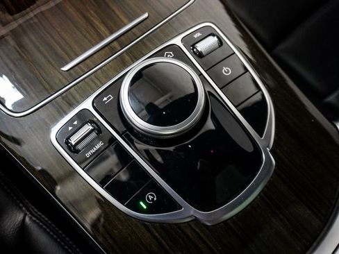 Used 2019 Mercedes-Benz C 300 Sedan image 29