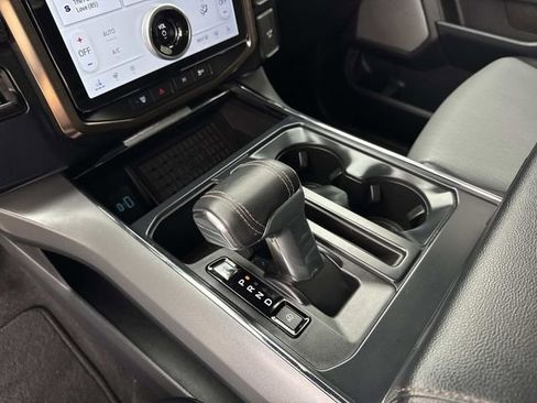 Used 2024 Ford F150 Lightning Lariat image 31