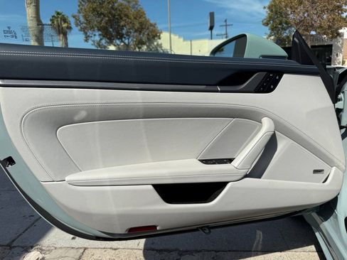 Used 2025 Porsche 911 Carrera RWD image 28