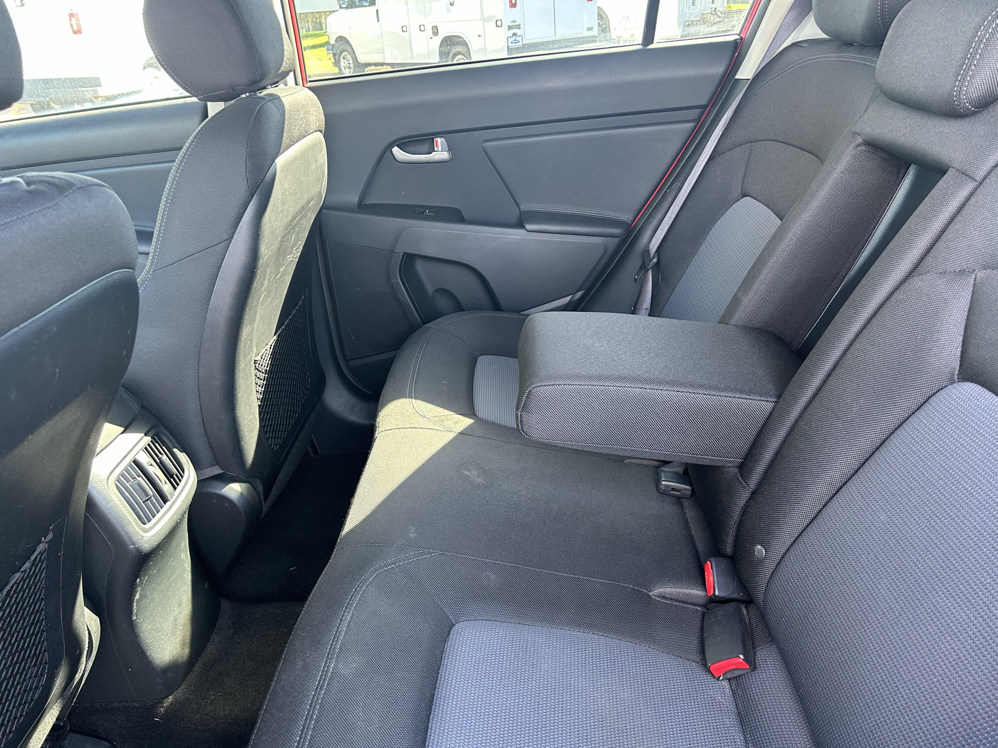 Used 2015 Kia Sportage LX FWD image 11