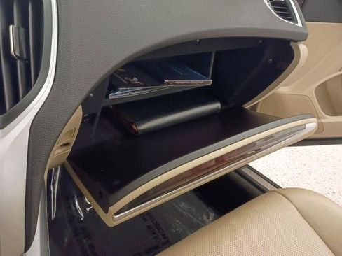 Used 2016 Acura TLX V6 w/ Technology Package FWD image 39