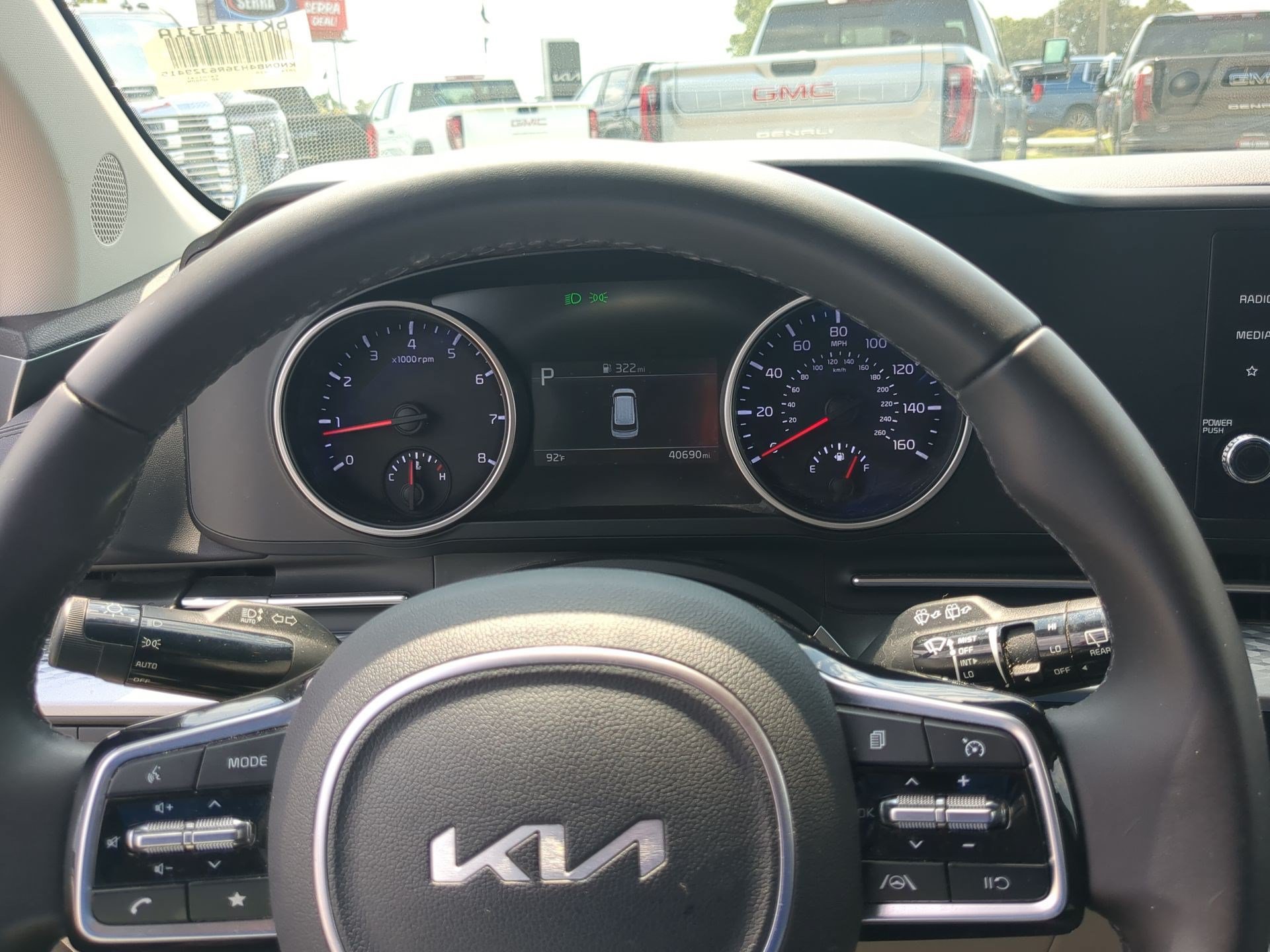 Certified 2024 Kia Carnival LX FWD image 12