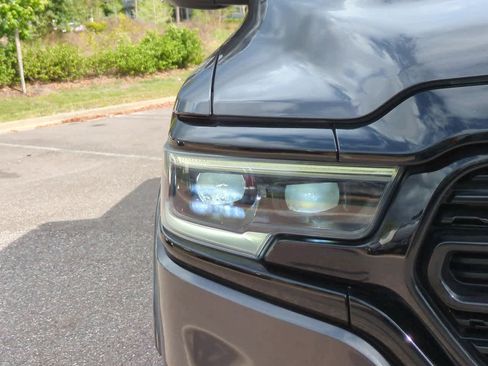 Used 2021 RAM 1500 Limited w/ Night Edition image 10