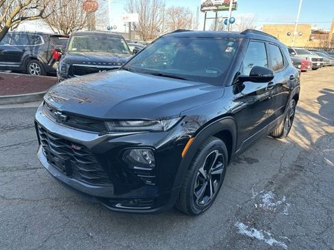 Used 2023 Chevrolet TrailBlazer RS w/ Sun and Liftgate Package image 1