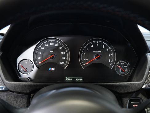 Used 2018 BMW M3 image 45