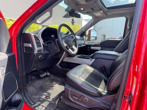 Certified 2017 Ford F250 Lariat w/ Lariat Ultimate Package AWD/4WD image 4