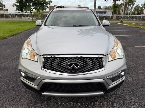 Used 2017 INFINITI QX50 2WD image 5