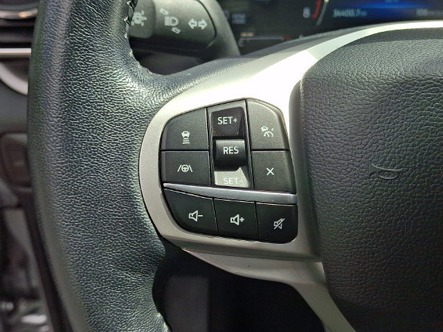 Certified 2023 Ford Explorer XLT w/ Equipment Group 202A AWD/4WD image 23