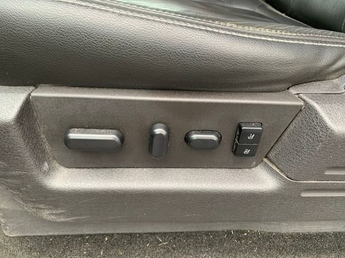 Used 2014 Ford F150 FX4 w/ Equipment Group 402A Luxury AWD/4WD image 23