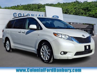 Used 2017 Toyota Sienna XLE Premium