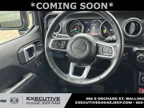 Used 2022 Jeep Wrangler Unlimited Rubicon 4xe AWD/4WD image 25