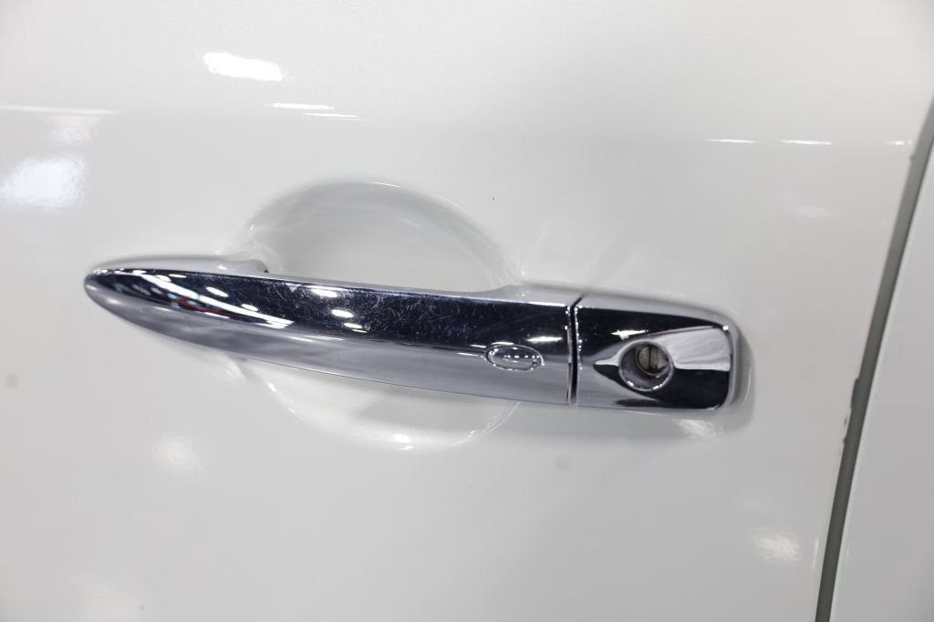 Used 2014 Nissan Murano SV AWD/4WD image 36