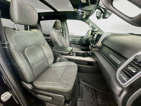 Used 2019 RAM 1500 Big Horn AWD/4WD image 30