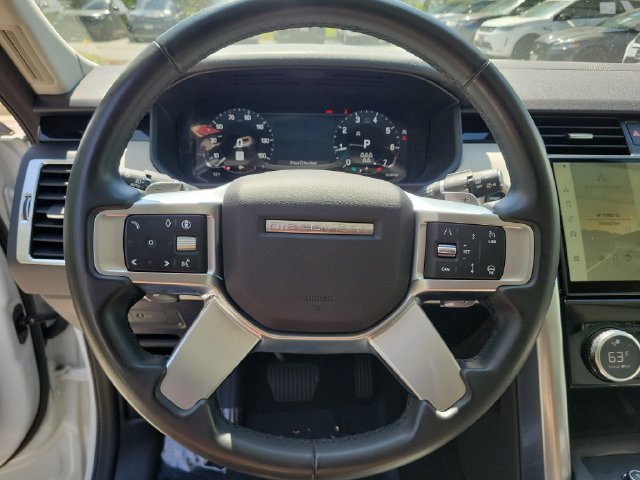 Used 2024 Land Rover Discovery S AWD/4WD image 22