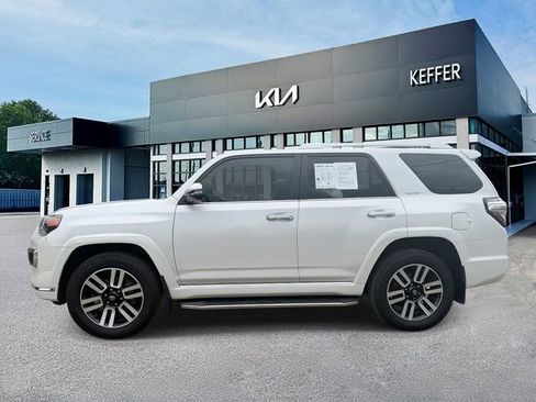 Used 2020 Toyota 4Runner Limited AWD/4WD image 5