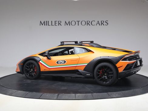 Used 2024 Lamborghini Huracan Sterrato image 4