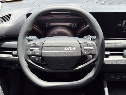 New 2026 Kia K4 FWD image 30