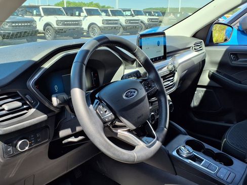 Used 2024 Ford Escape Active AWD/4WD image 8