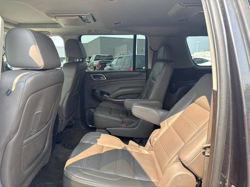 Used 2015 GMC Yukon XL Denali w/ Premium Package AWD/4WD image 11