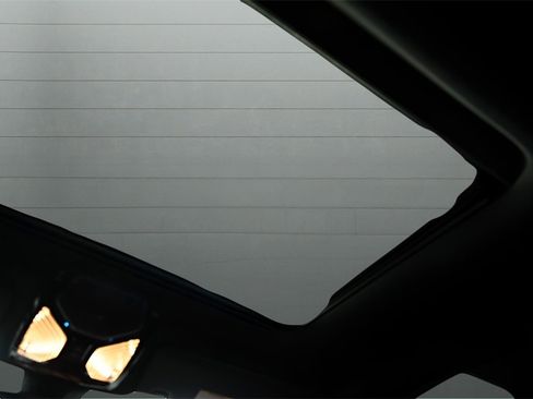 Used 2023 BMW i4 eDrive35 w/ Premium Package image 39