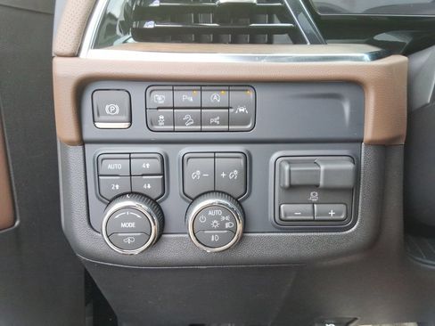 New 2026 Chevrolet Tahoe High Country AWD/4WD image 38