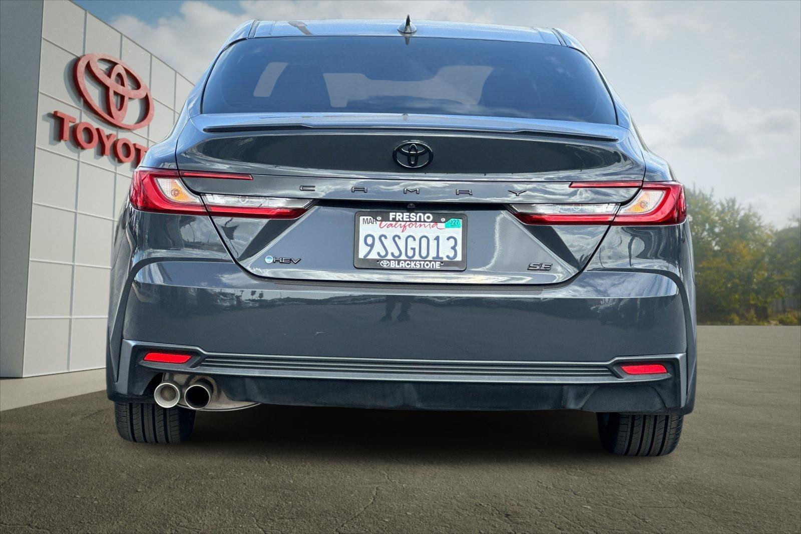 Certified 2025 Toyota Camry SE FWD image 4