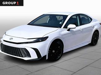 Used 2025 Toyota Camry SE video 1