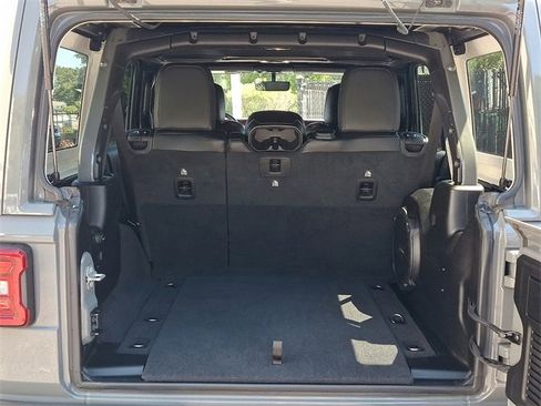 Used 2021 Jeep Wrangler Unlimited Rubicon image 29