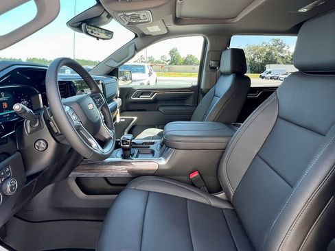 New 2026 Chevrolet Silverado 1500 LTZ w/ LTZ Premium Package image 8