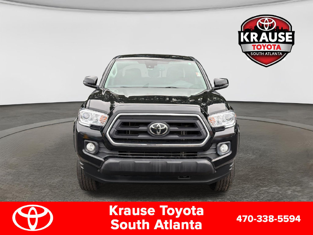 Used 2022 Toyota Tacoma SR5 w/ Technology Package RWD image 2