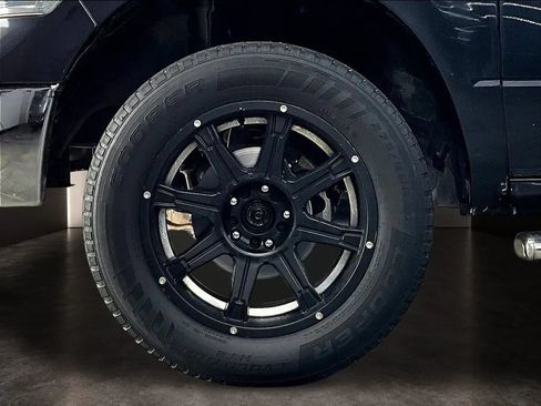 Used 2020 RAM 1500 Express w/ Express Value Package AWD/4WD image 33