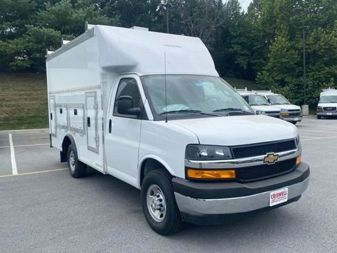 New 2025 Chevrolet Express 3500 w/ Power Convenience Package image 2