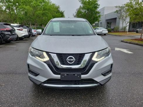 Used 2017 Nissan Rogue S image 7