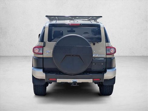 Used 2014 Toyota FJ Cruiser 4WD w/ Upgrade Package image 7