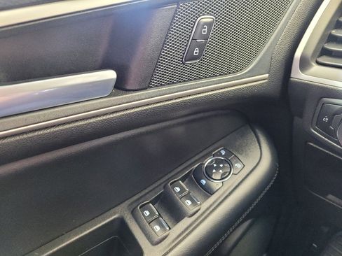 Used 2023 Ford Edge SEL image 27