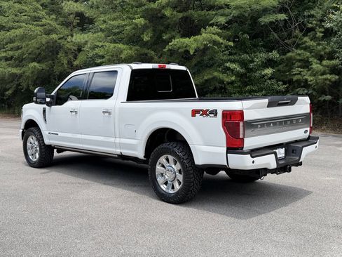 Used 2020 Ford F250 Platinum w/ FX4 Off-Road Package AWD/4WD image 3