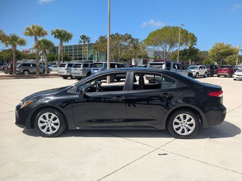 Used 2024 Toyota Corolla LE image 8