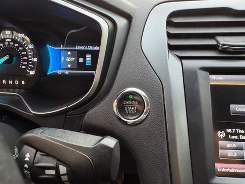 Used 2014 Ford Fusion Titanium FWD image 34