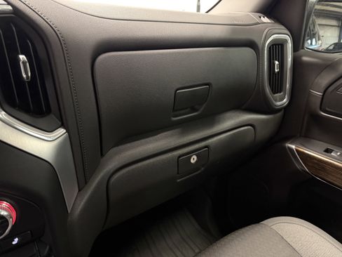 Used 2021 GMC Sierra 1500 Elevation image 9