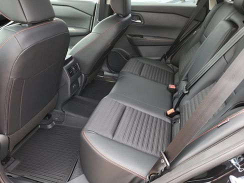 New 2026 Nissan Rogue SV AWD/4WD image 15
