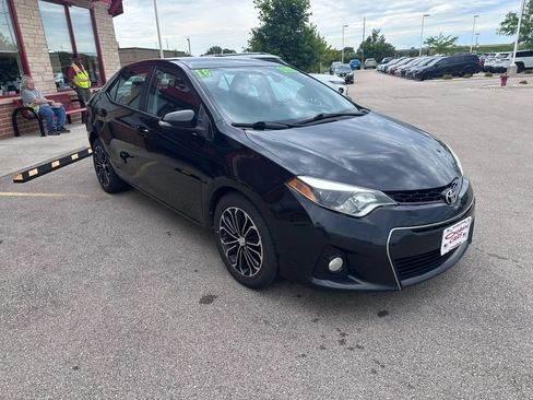 Used 2016 Toyota Corolla S FWD image 3