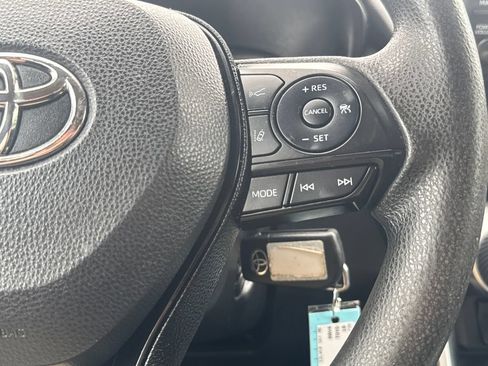Used 2019 Toyota RAV4 LE w/ All Weather Liner Package AWD/4WD image 20