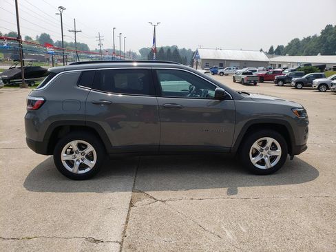 Certified 2023 Jeep Compass Latitude AWD/4WD image 2