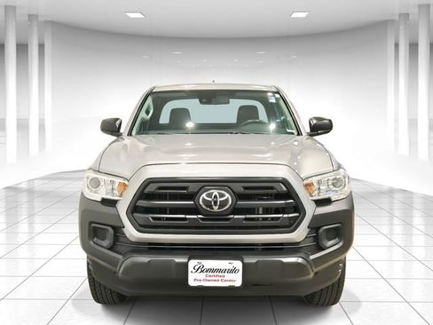 Used 2019 Toyota Tacoma SR image 5