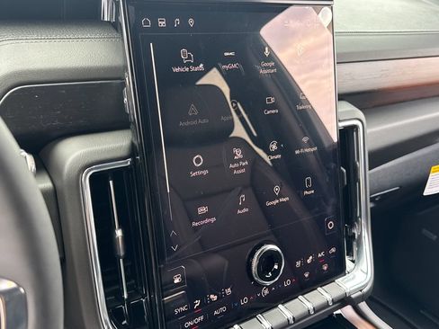 New 2026 GMC Yukon Denali w/ LPO, Floor Liner Package AWD/4WD image 20