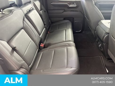 Used 2026 GMC Sierra 1500 SLT AWD/4WD image 19
