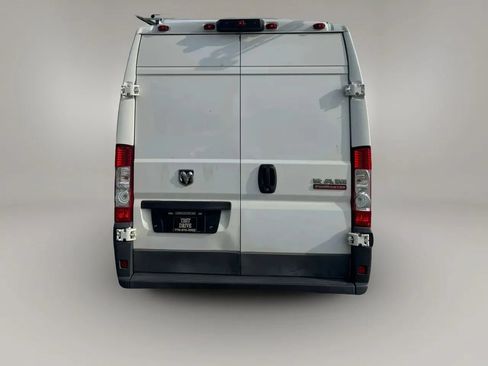 Used 2018 RAM ProMaster 2500 FWD image 7