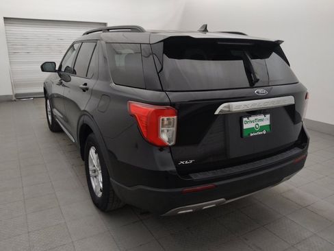 Used 2022 Ford Explorer XLT w/ Equipment Group 202A RWD image 5